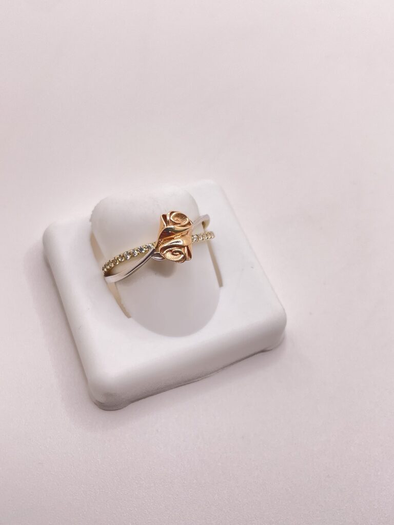 10K DELICATE TWO-GOLD ROSES RING – 8 – JY Jewelry Wholesale