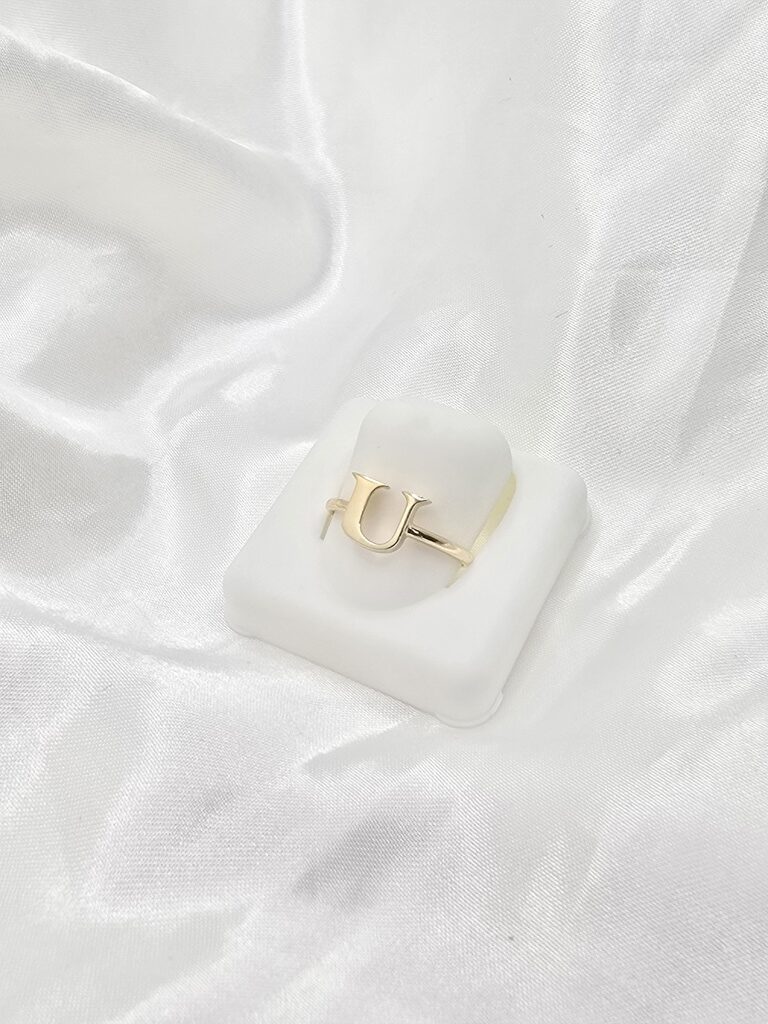 14K "U" LETTER RING – 7 – JY Jewelry Wholesale