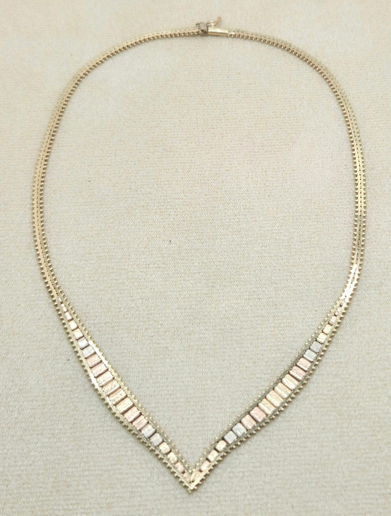 10K V-SHAPED GOLD STATEMENT LUXURY NECKLACE – 4MM 16" – JY Jewelry Wholesale