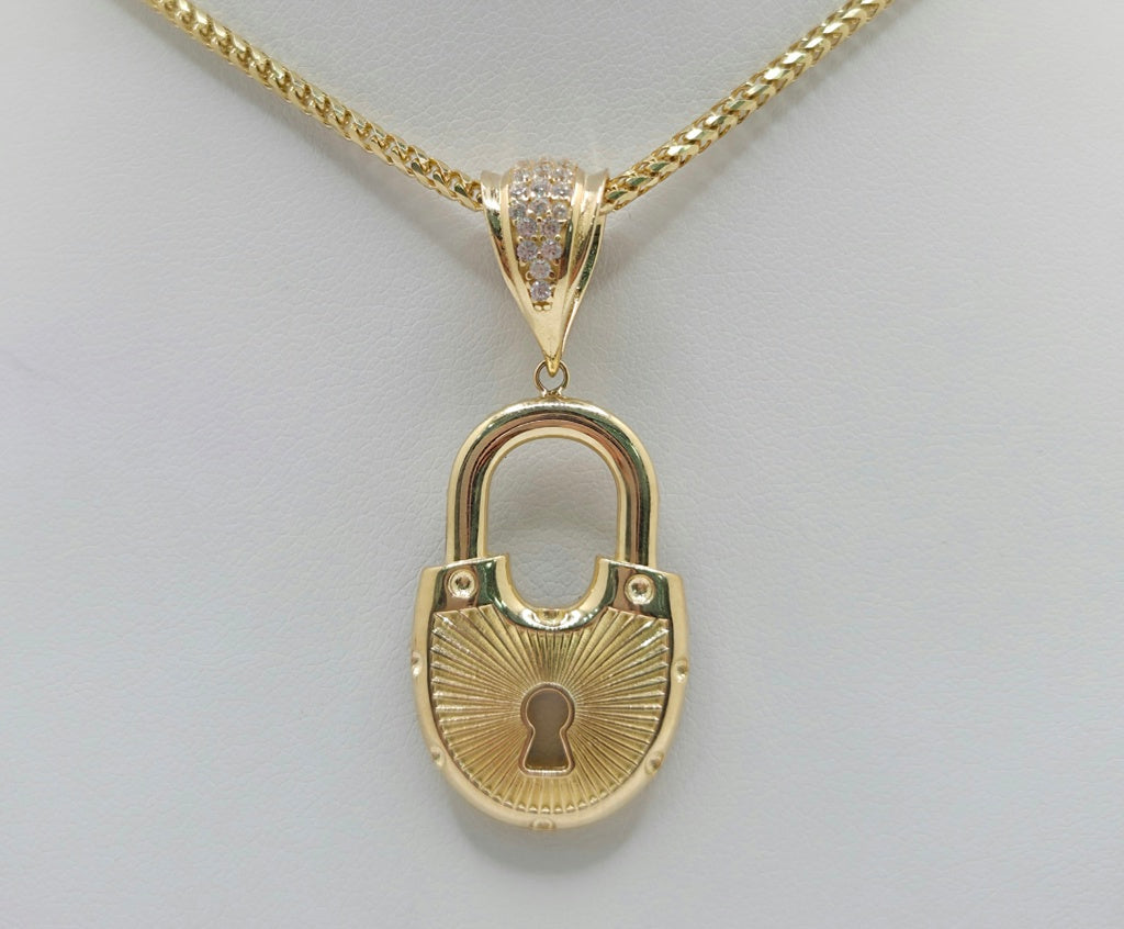14K MEDIUM CZ PADLOCK HEART PENDANT – JY Jewelry Wholesale