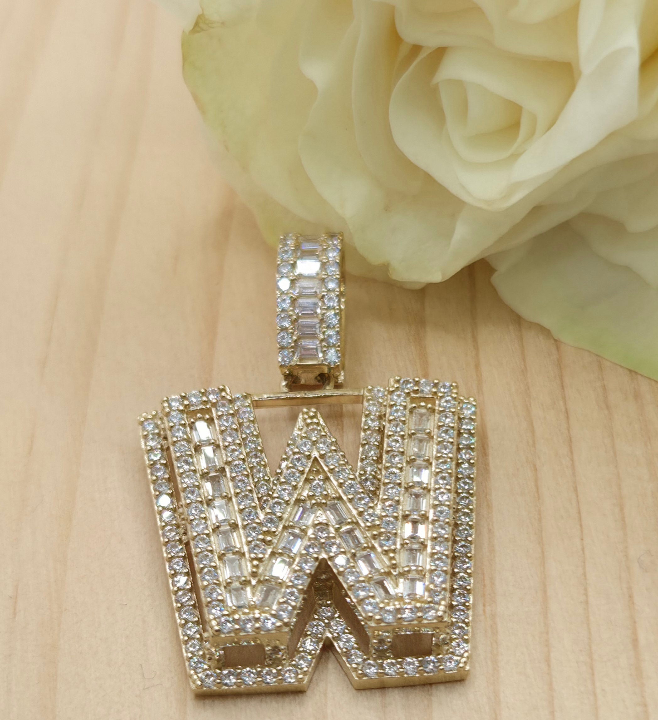 10K SMALL CZ "W" LETTER PENDANT – JY Jewelry Wholesale