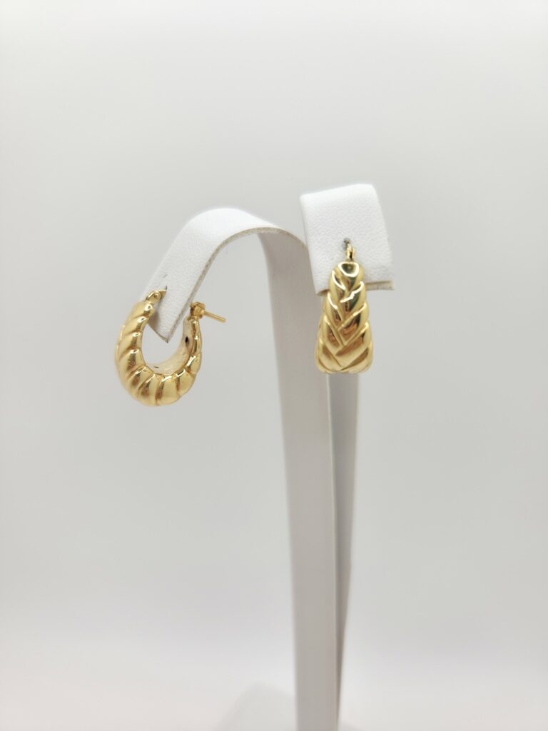 10K SMALL MODERN CROISSANT DESIGN – JY Jewelry Wholesale