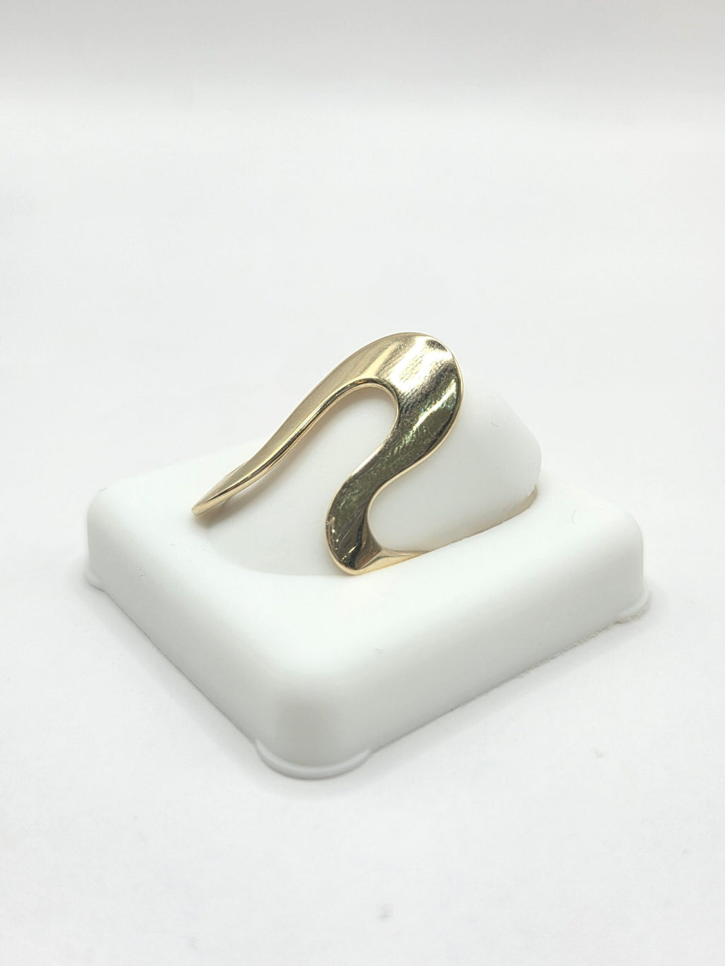 10K YELLOW GOLD ASYMETRIC WOMAN'S RING – 7/7.5/8 – JY Jewelry Wholesale