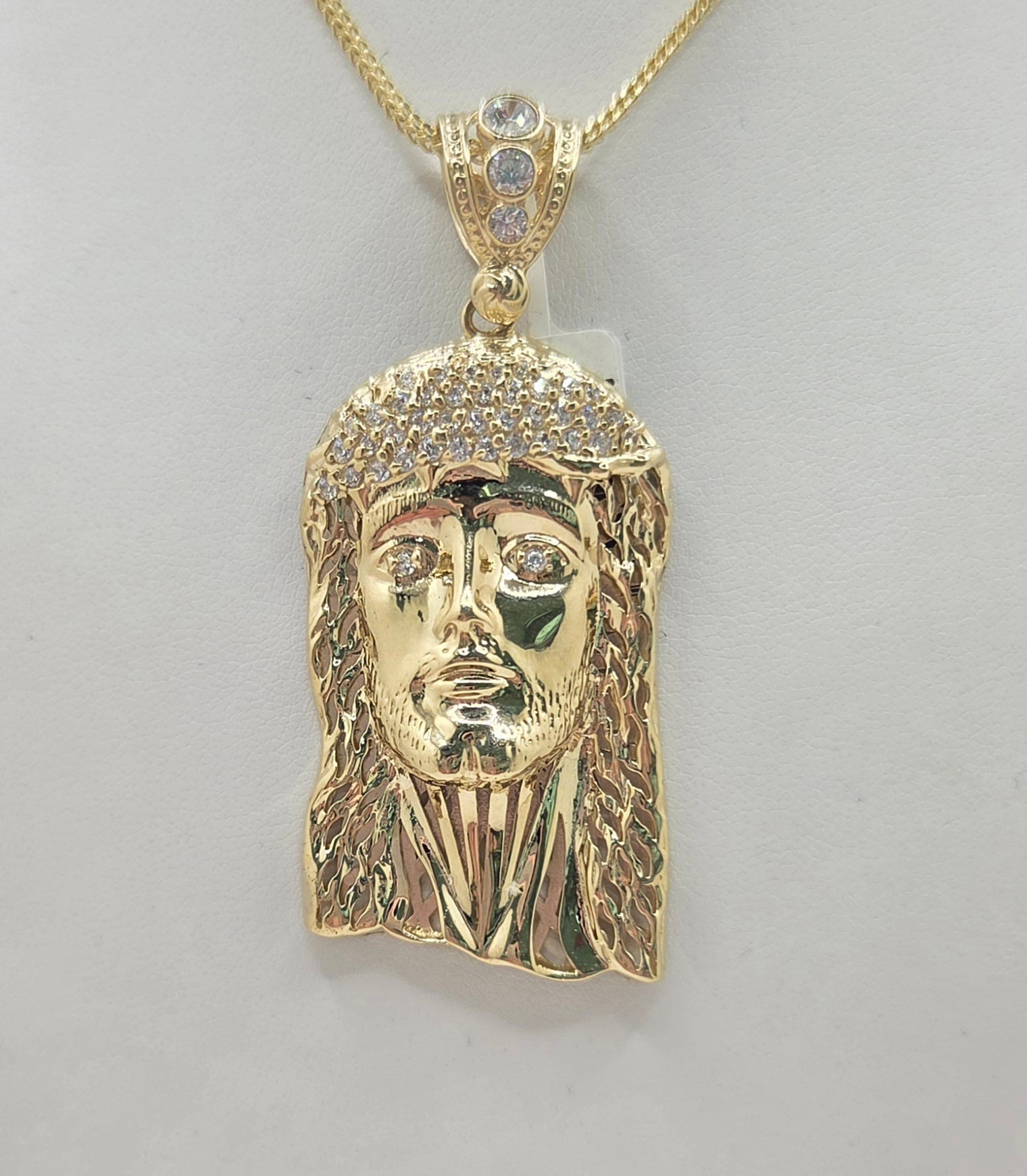 10K JESUS FACE PENDANT CZ – LARGE – JY Jewelry Wholesale