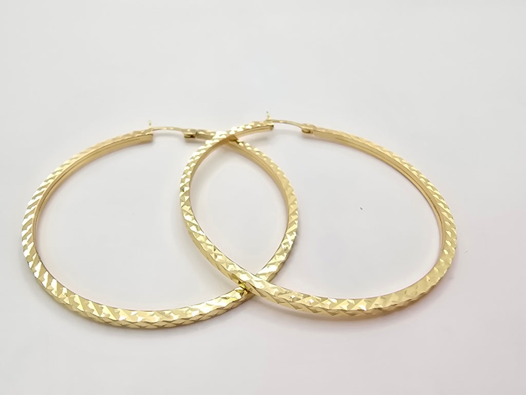 10K DIAMOND CUT DESIGN STRAIGHT EDGE HOOPS EARRINGS – 5 2MM – JY Jewelry Wholesale