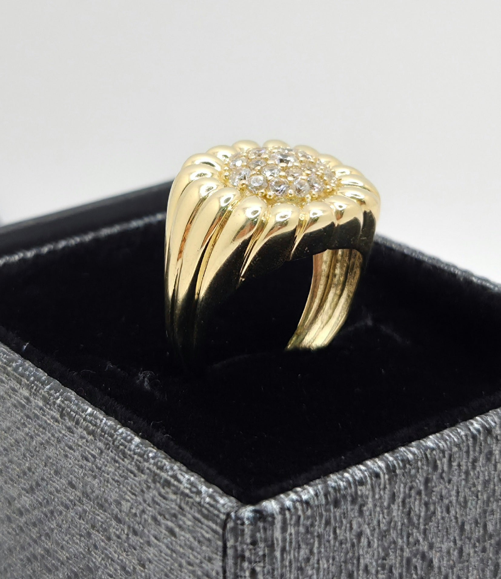 14K MAXI CZ FLOWER RING – 7 – JY Jewelry Wholesale