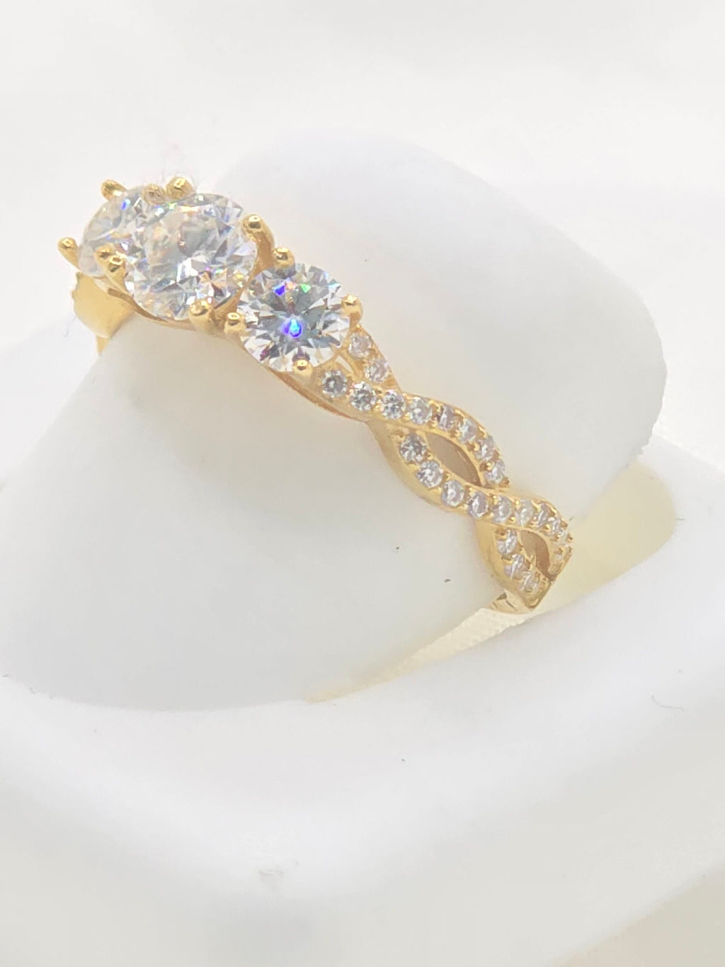 14K YG ROUND BRILLIANT PAST PRESENT ANS FUTURE MOISSANITE 1CT RING – 7 – JY Jewelry Wholesale