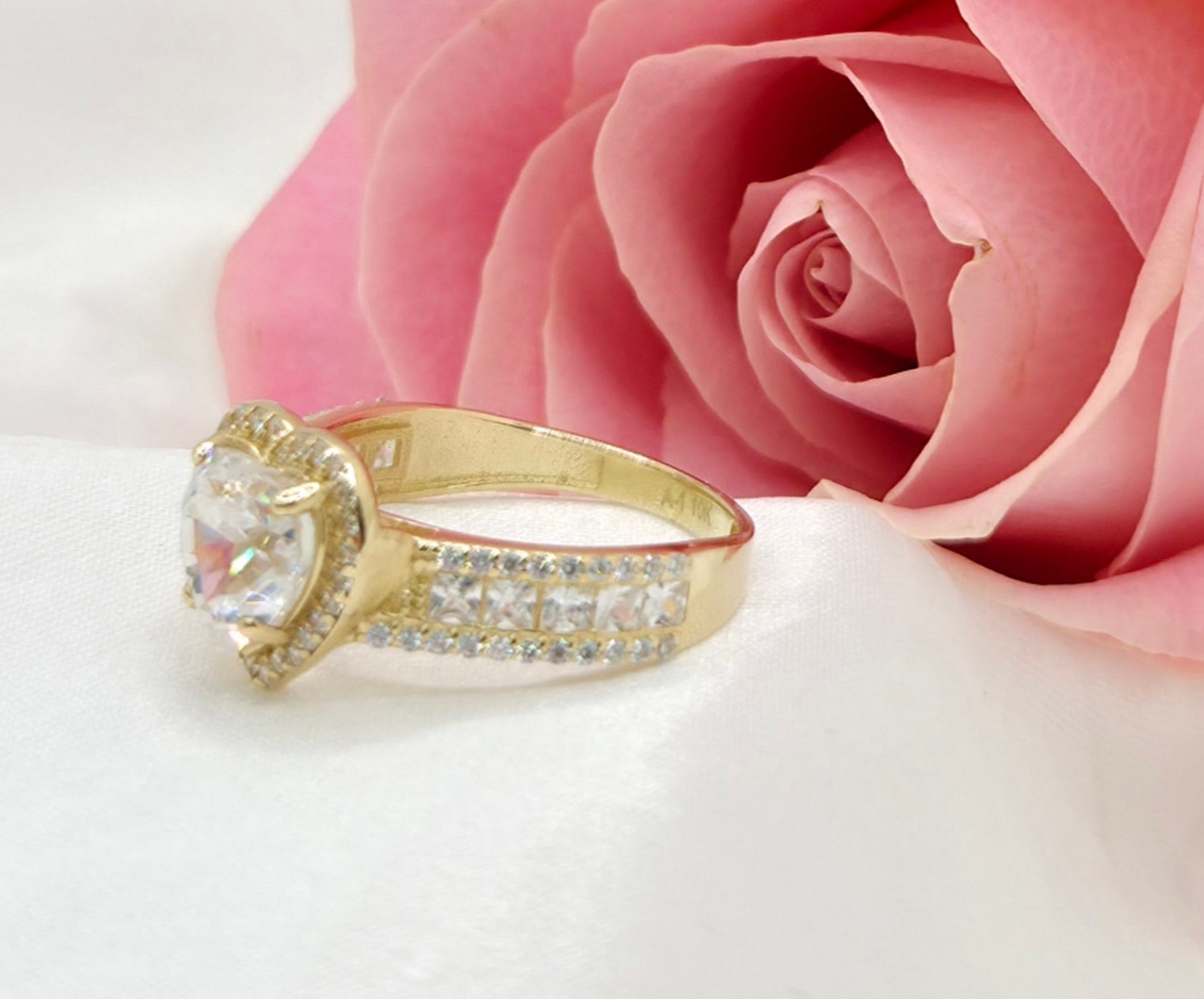 10K WHITE STONE HEART WITH CZ DETAIL RING – 7-8 – JY Jewelry Wholesale