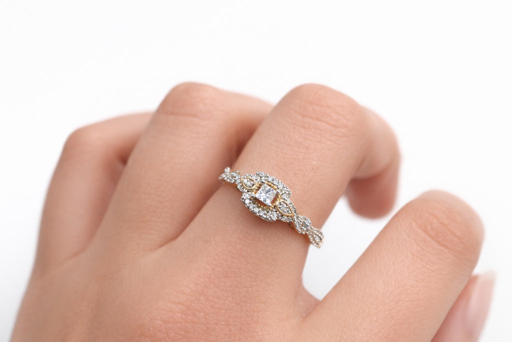 10K DELICATE SQUARE DIAMOND PROMISSE RING – 7/ 0.33CT – JY Jewelry Wholesale