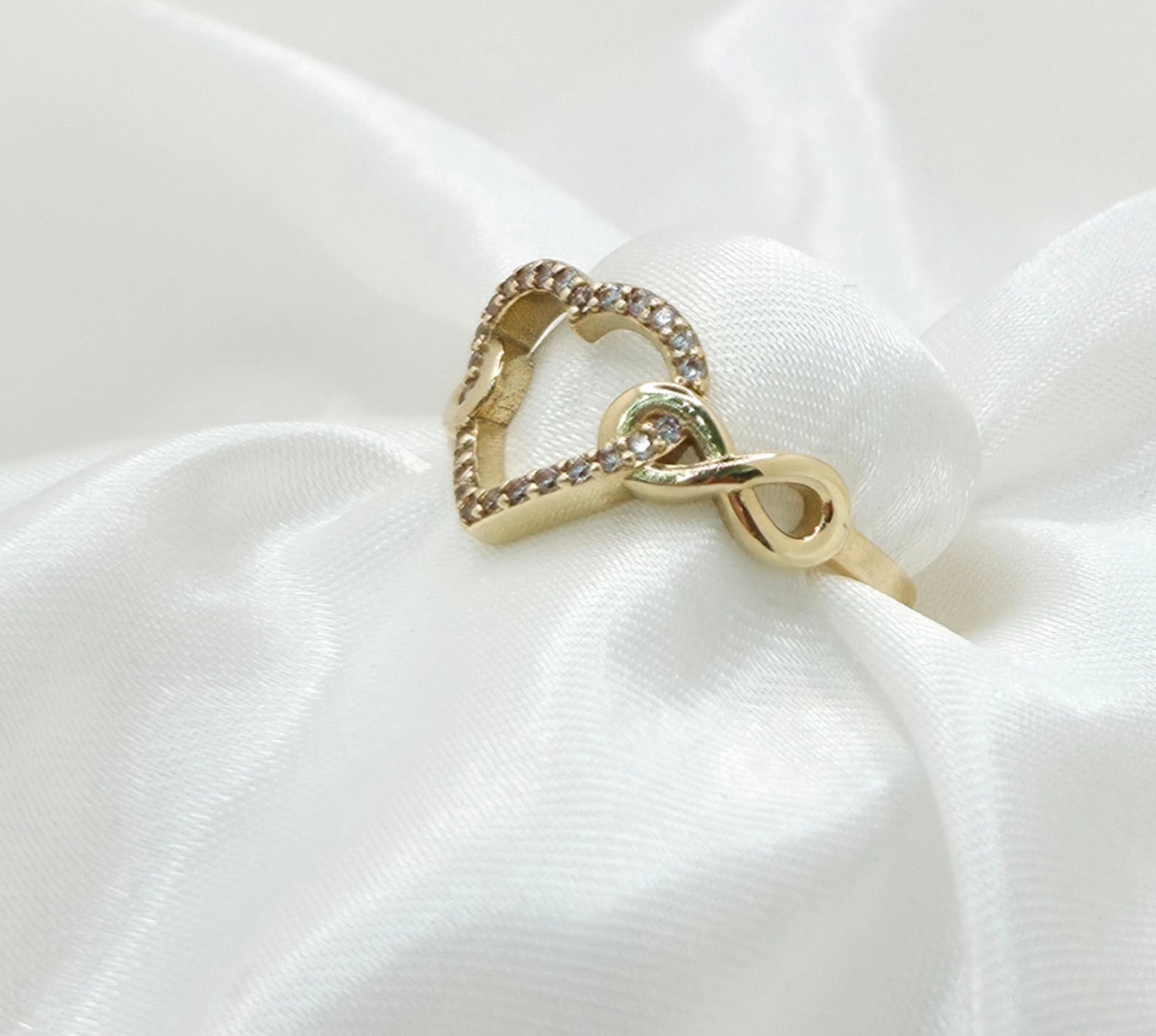 10K TWO INFINITY WITH HEART RING – 7 – JY Jewelry Wholesale