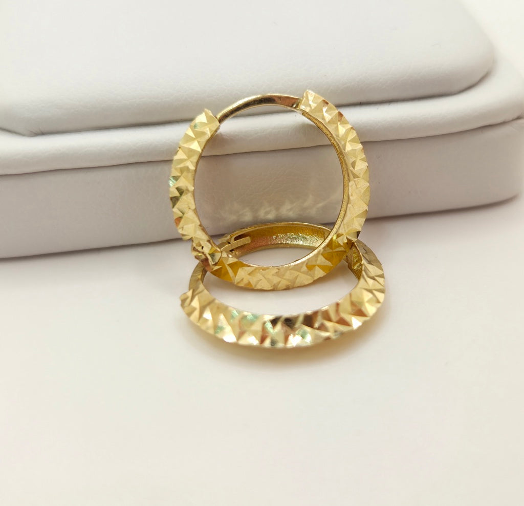 10K SMALL DIAMOND CUT HOOPS EARRINGS – JY Jewelry Wholesale