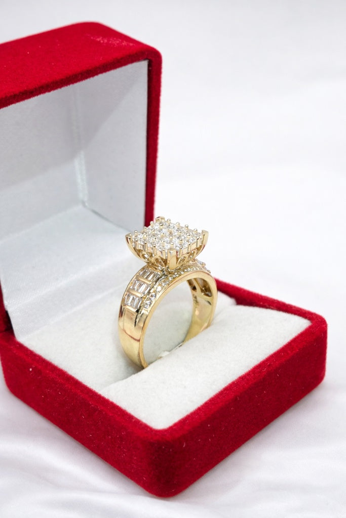 10K RECTANGULAR EXOTIC CZ RING – 7.5-8 – JY Jewelry Wholesale