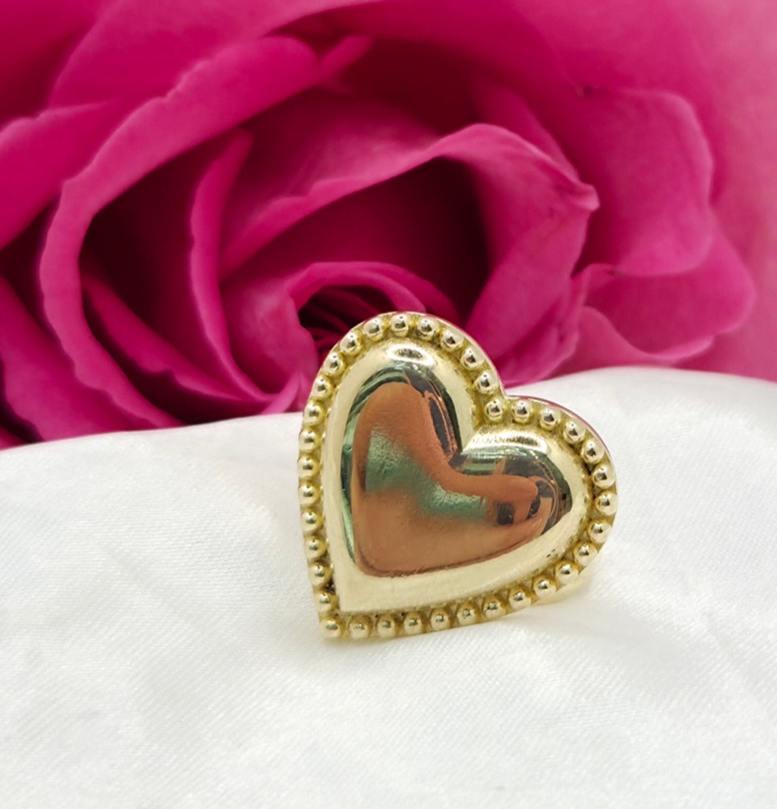 10K BIG VINTAGE HEART RING – 7.5 – JY Jewelry Wholesale