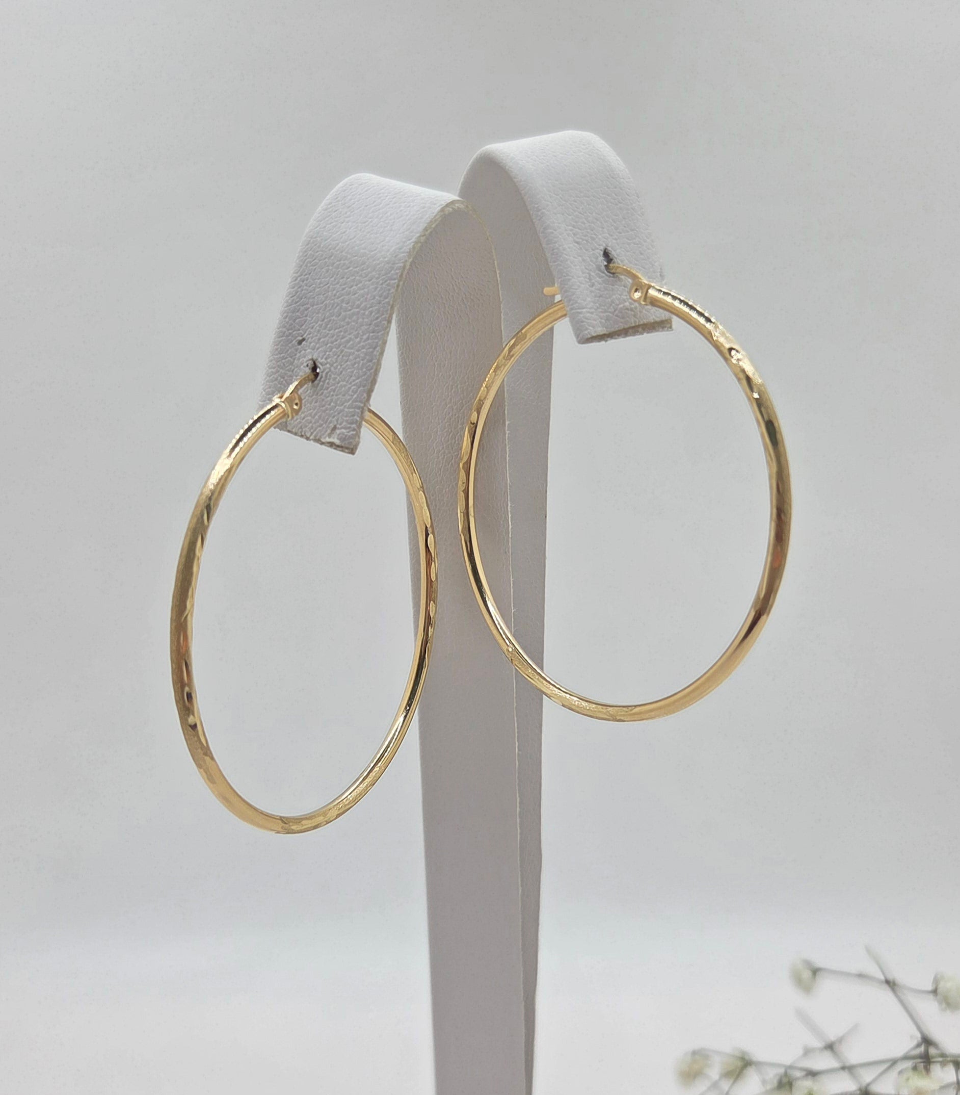 10K NEVADA DESIGN HOOPS EARRINGS – 5 2MM – JY Jewelry Wholesale