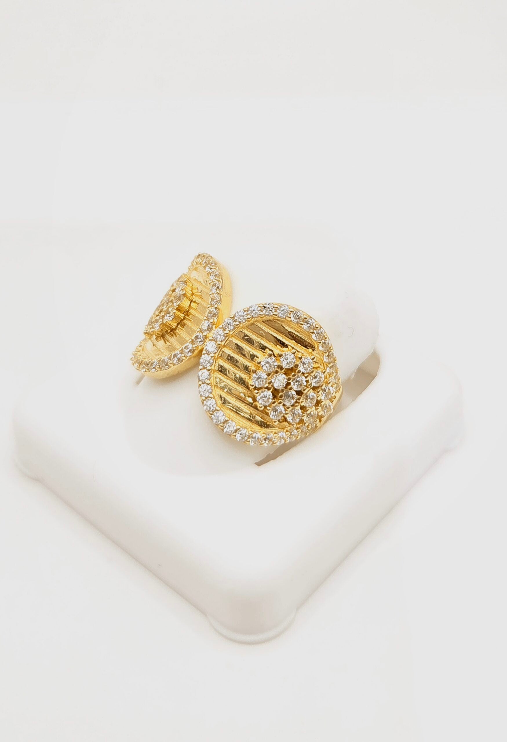 14K MODERN TWO PETALS CZ DETAIL RING – 8 – JY Jewelry Wholesale