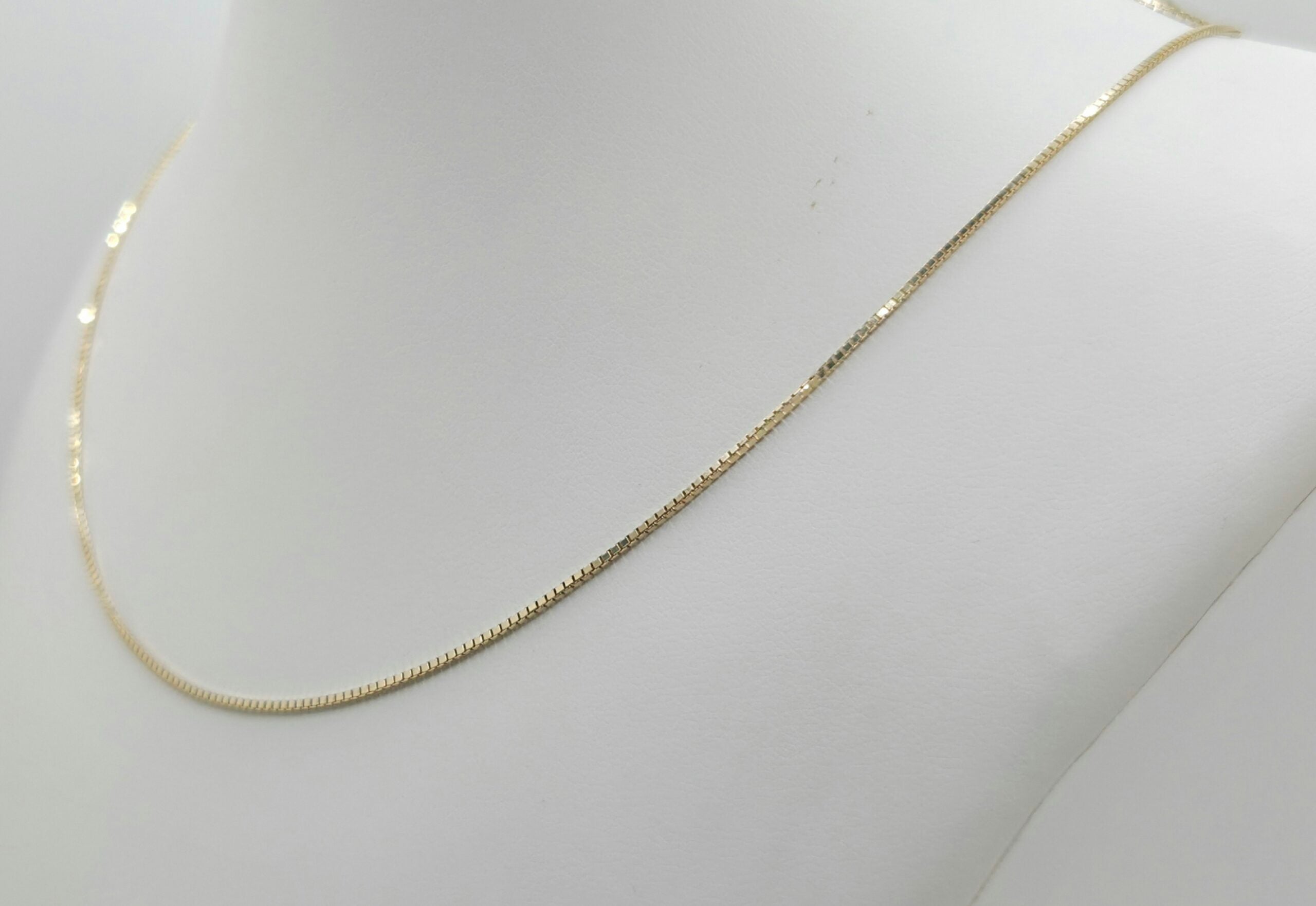 10K BOX CHAIN – 22" 1MM – JY Jewelry Wholesale