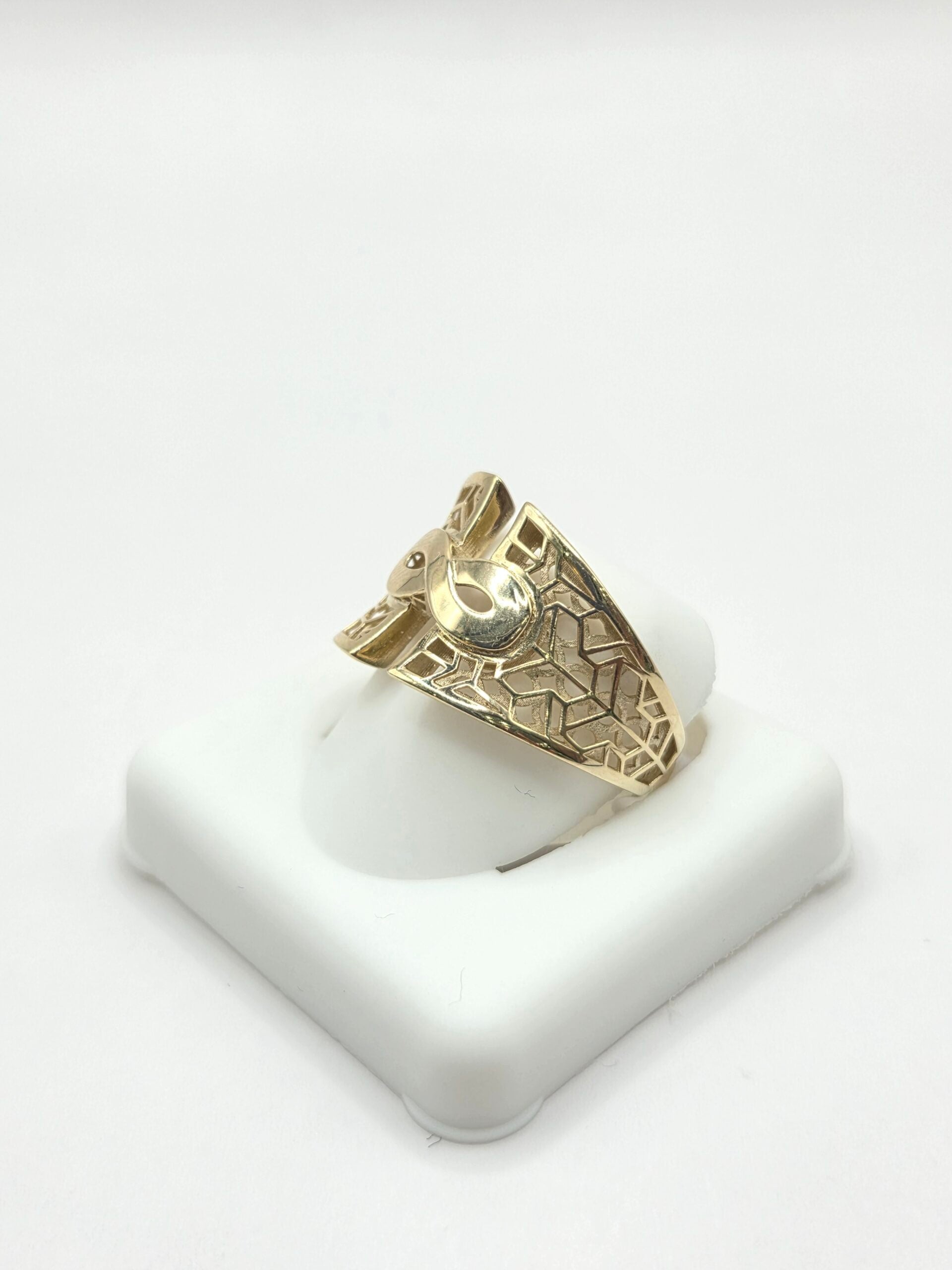 10K FANCY SILHOUETTES BACK DESIGN INFINITY DETAIL CENTER RING – 8-9 – JY Jewelry Wholesale
