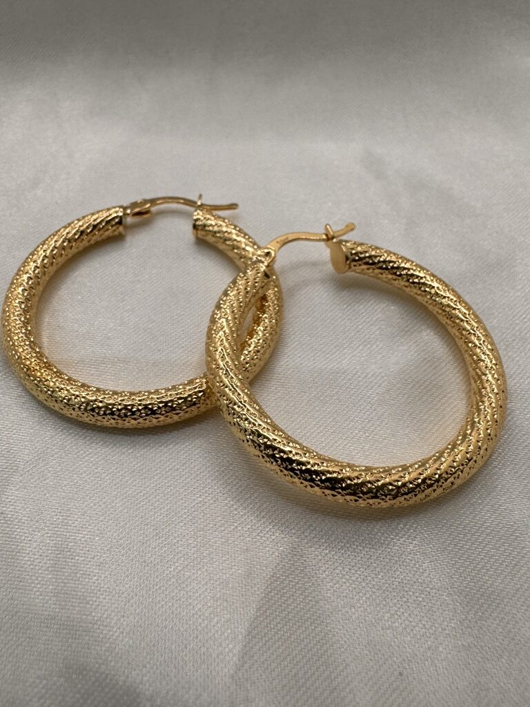 10K NEVADAS HOOPS EARRINGS – 4 4MM – JY Jewelry Wholesale