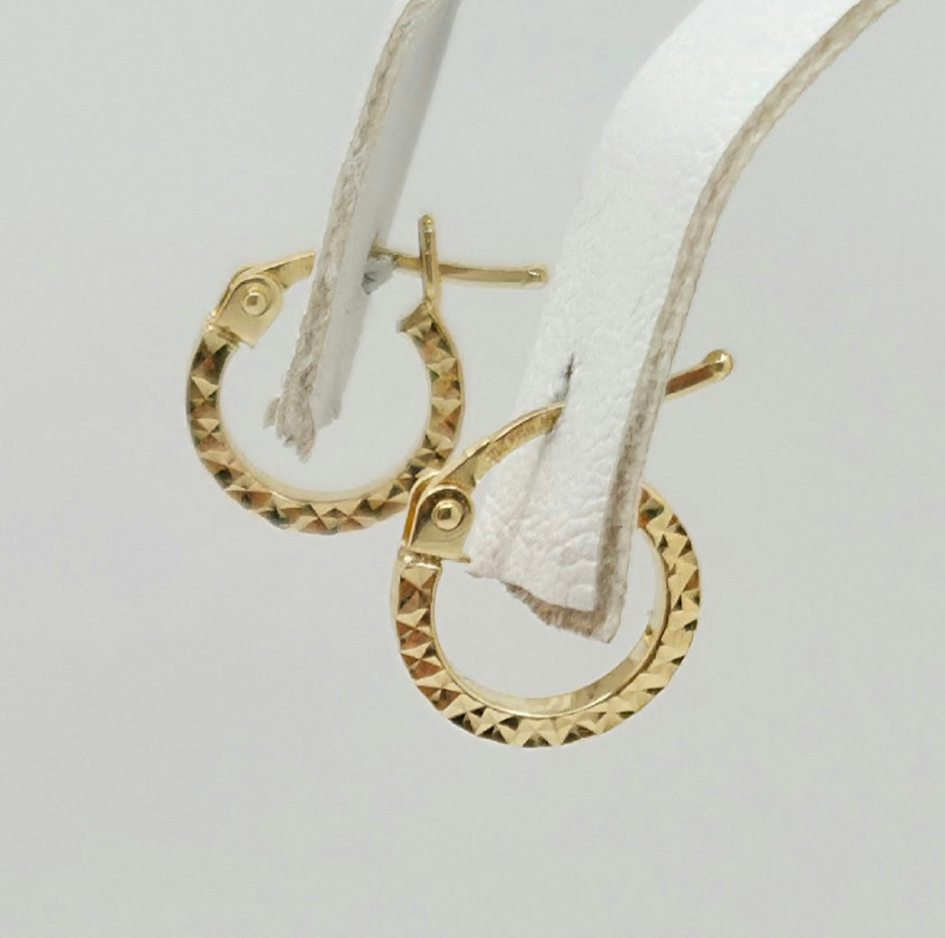 10K BABY SQUARE STRAIGHT EDGE DIAMOND CUT HOOPS EARRINGS – 1 – JY Jewelry Wholesale