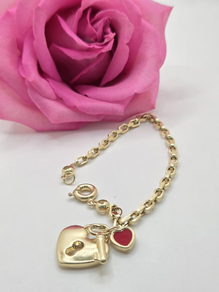 14K SQUARE PAPER CLIP HEART AND KEY PENDANT BRACELET – 8" – JY Jewelry Wholesale