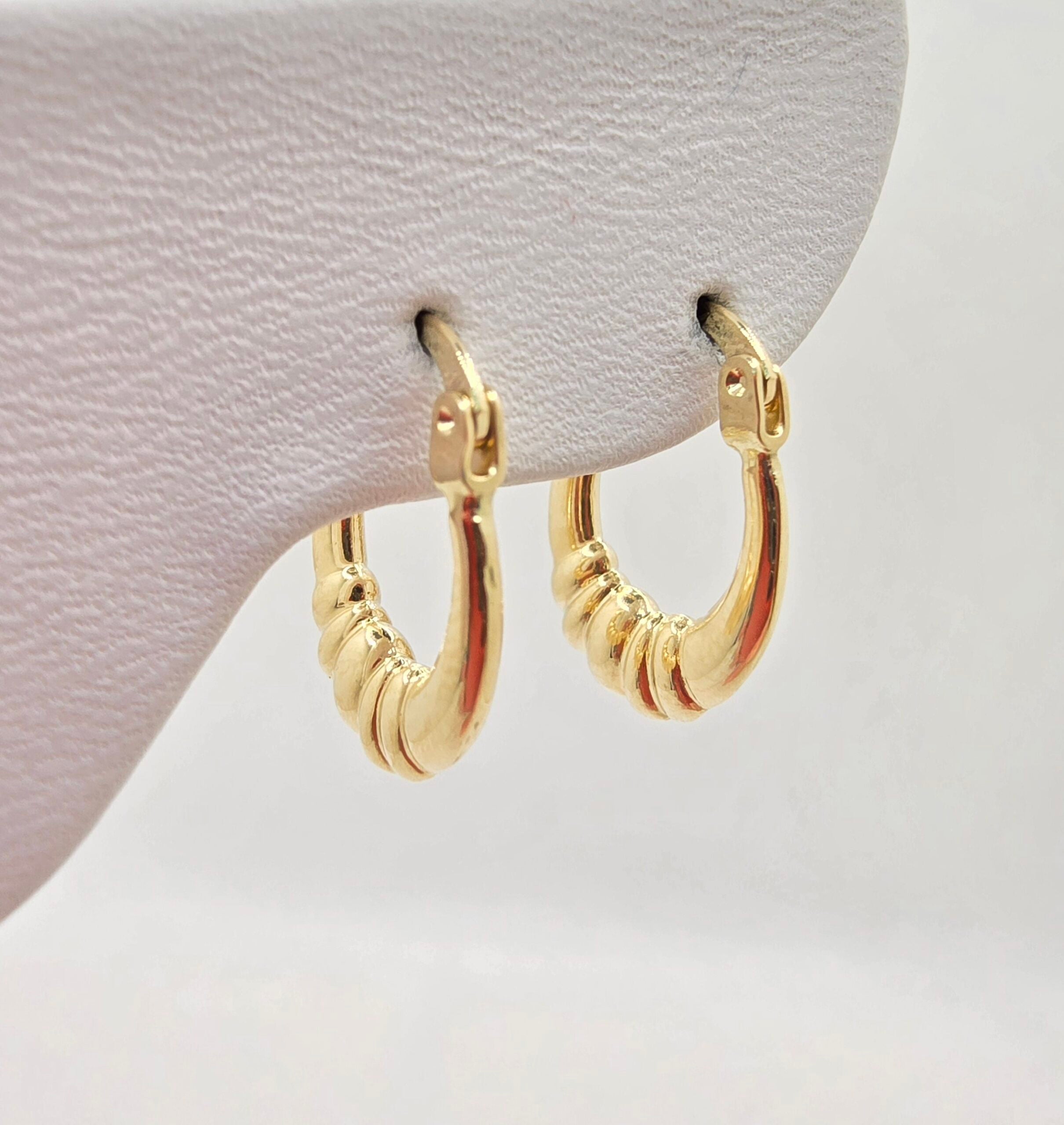 14K DELICATE WAVE DESING HOOPS EARRINGS – JY Jewelry Wholesale