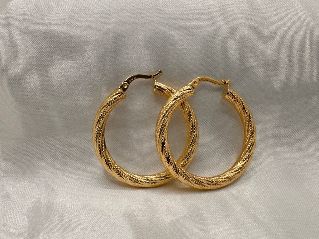 10K CROOKED NEVADAS HOOPS EARRINGS – 5 4.5MM – JY Jewelry Wholesale