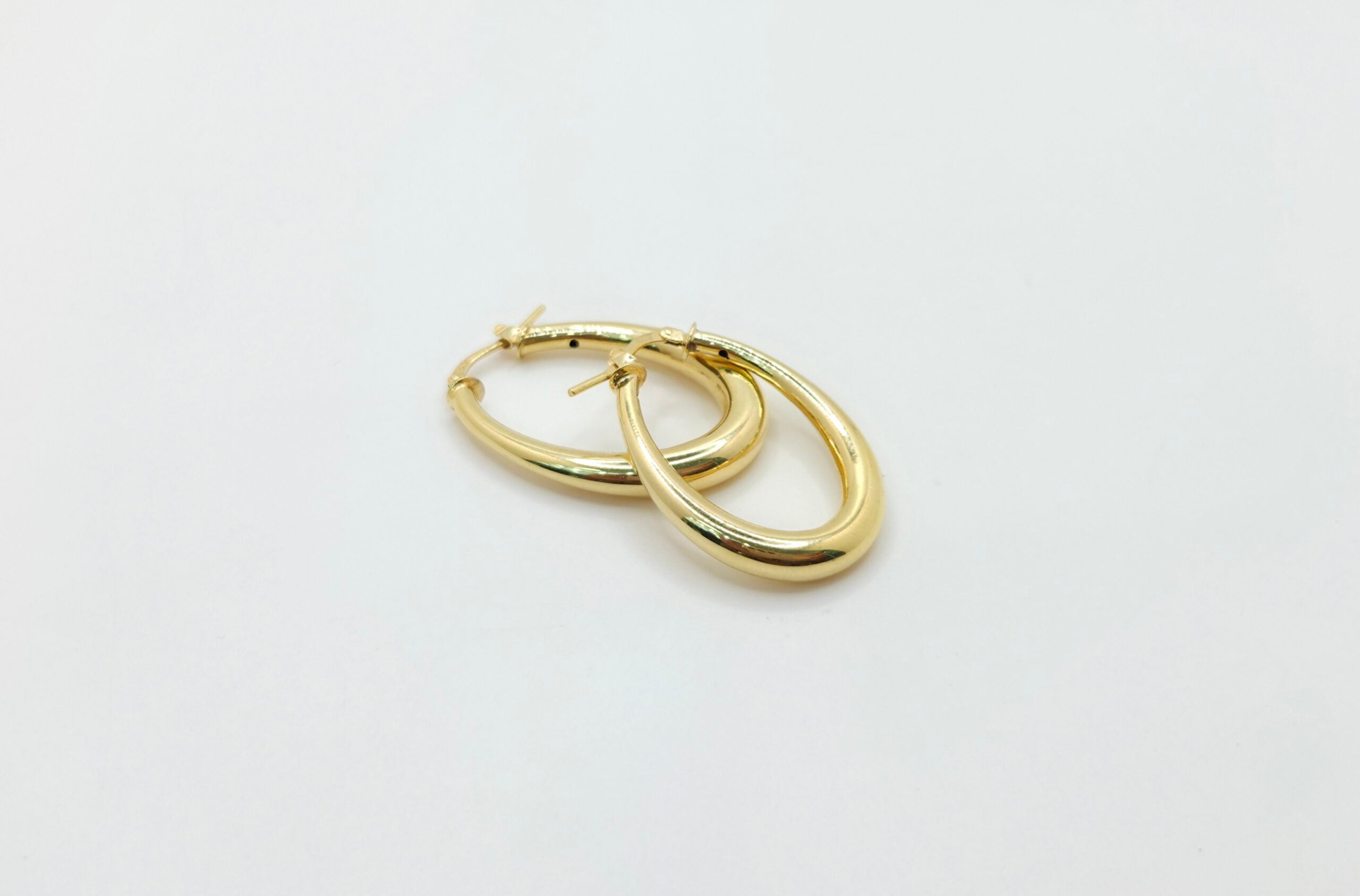 10K LARGE MODERN OVAL HOOPS EARRINGS – JY Jewelry Wholesale