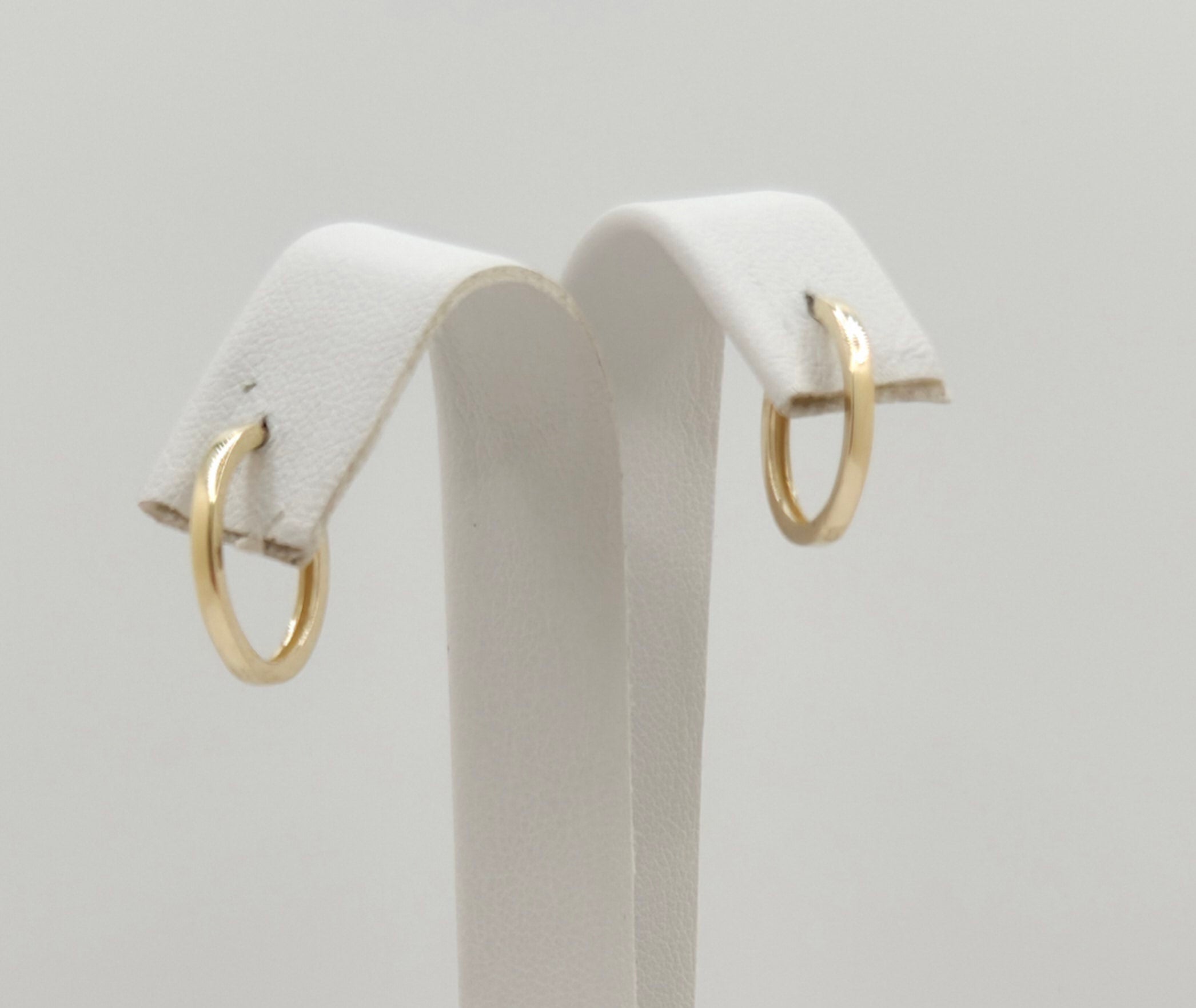 10K PLAIN HOOPS EARRINGS – SMALL – JY Jewelry Wholesale