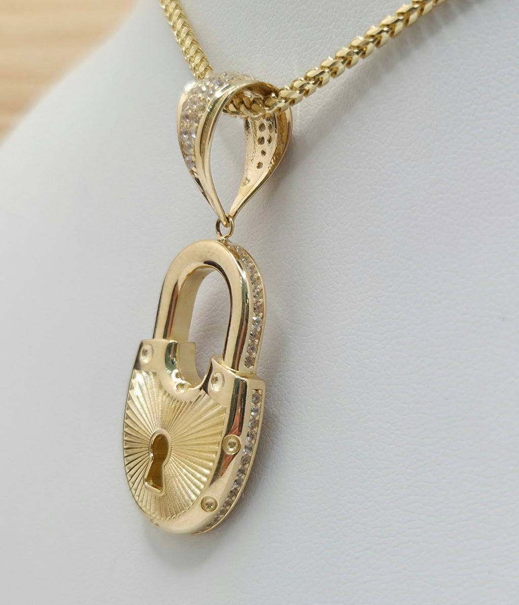 14K MEDIUM CZ PADLOCK HEART PENDANT – JY Jewelry Wholesale
