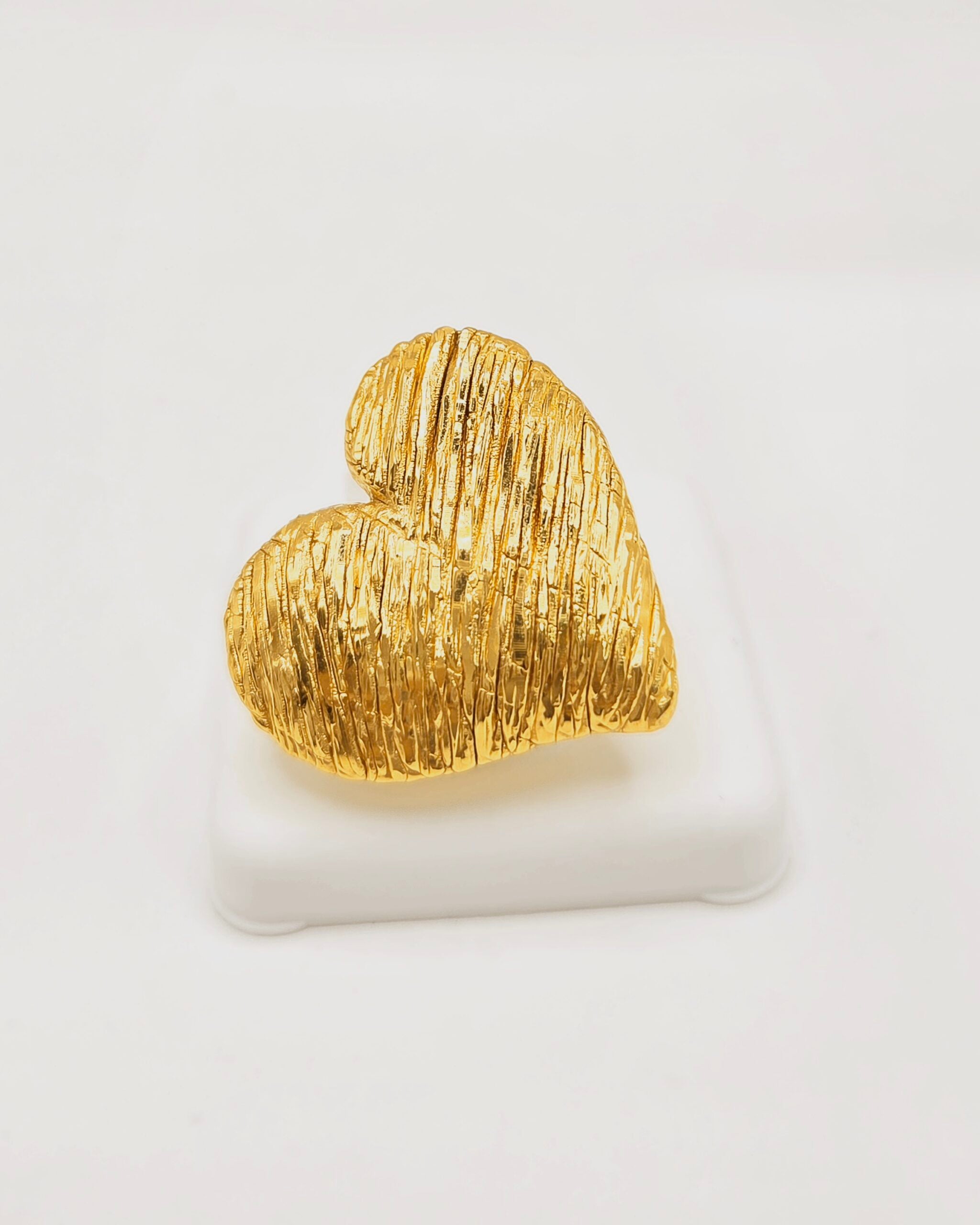 14K EXOTIC HEART RING – 8 – JY Jewelry Wholesale