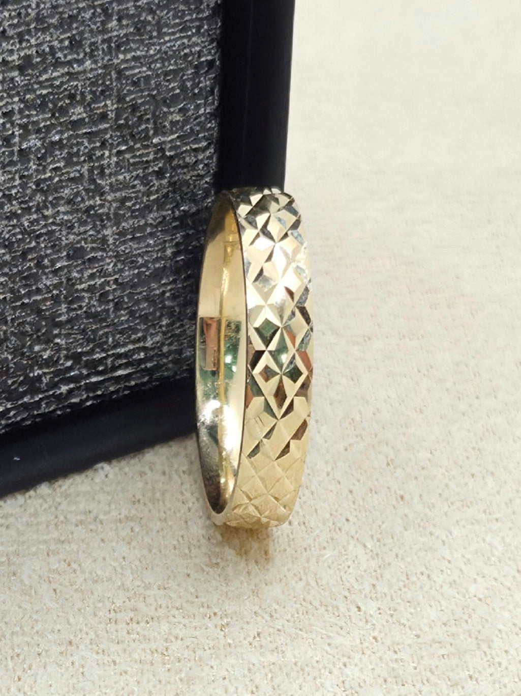 10K FANCY DIAMOND CUT WEDDING BAND RING – 12 4MM – JY Jewelry Wholesale