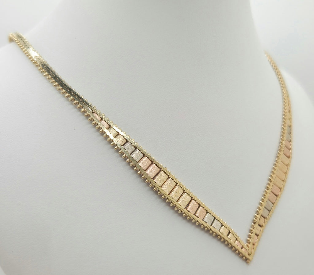 10K V-SHAPED GOLD STATEMENT LUXURY NECKLACE – 4MM 16" – JY Jewelry Wholesale