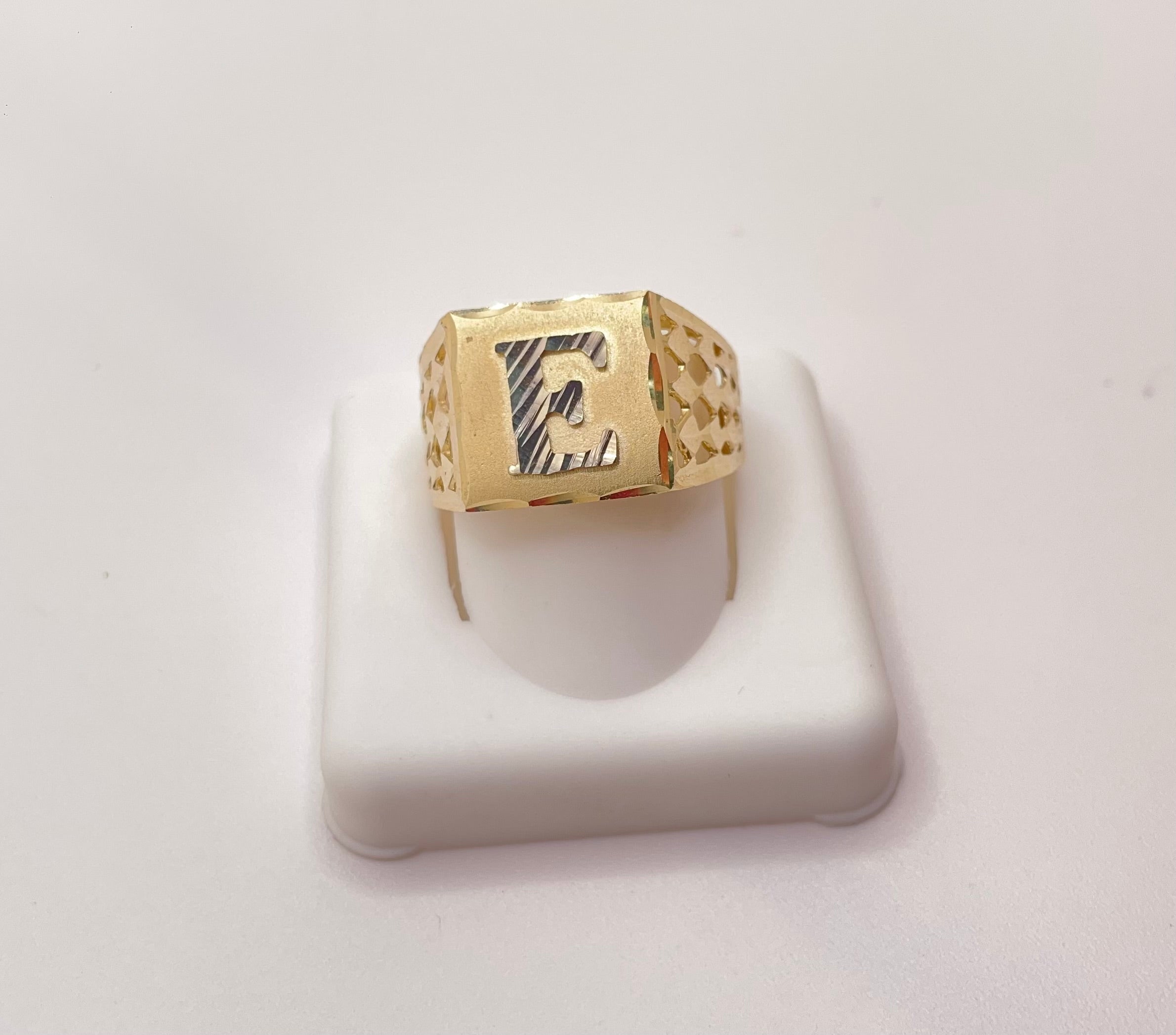 10K MEN'S LETTER "E" RING – 10 – JY Jewelry Wholesale