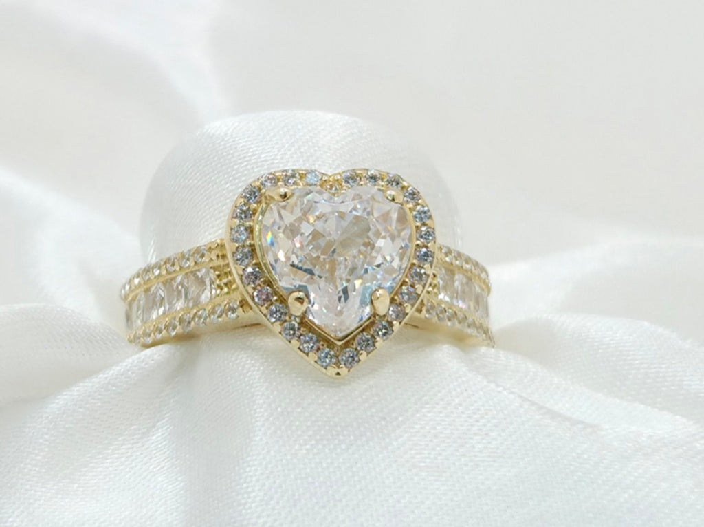 10K WHITE STONE HEART WITH CZ DETAIL RING – 7-8 – JY Jewelry Wholesale