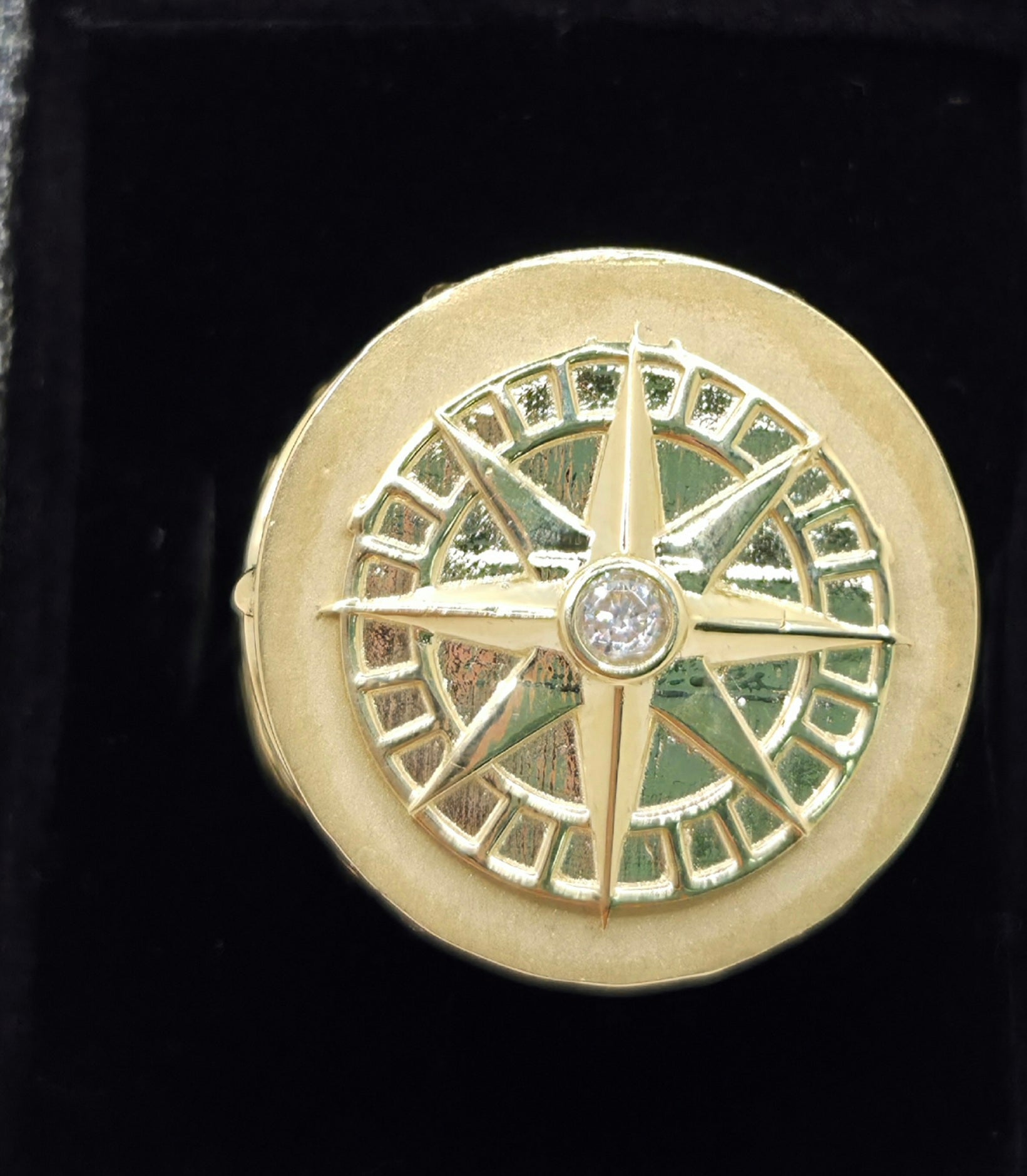 10K COMPASS ROSE DESIGN MEN'S RING – 11 – JY Jewelry Wholesale