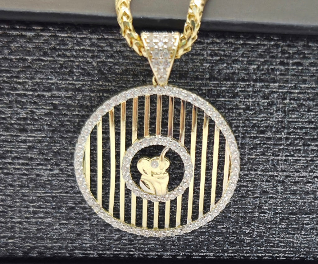 14K BAR BACKGROUND ROUND ELEPHANT CENTER PENDANT – JY Jewelry Wholesale