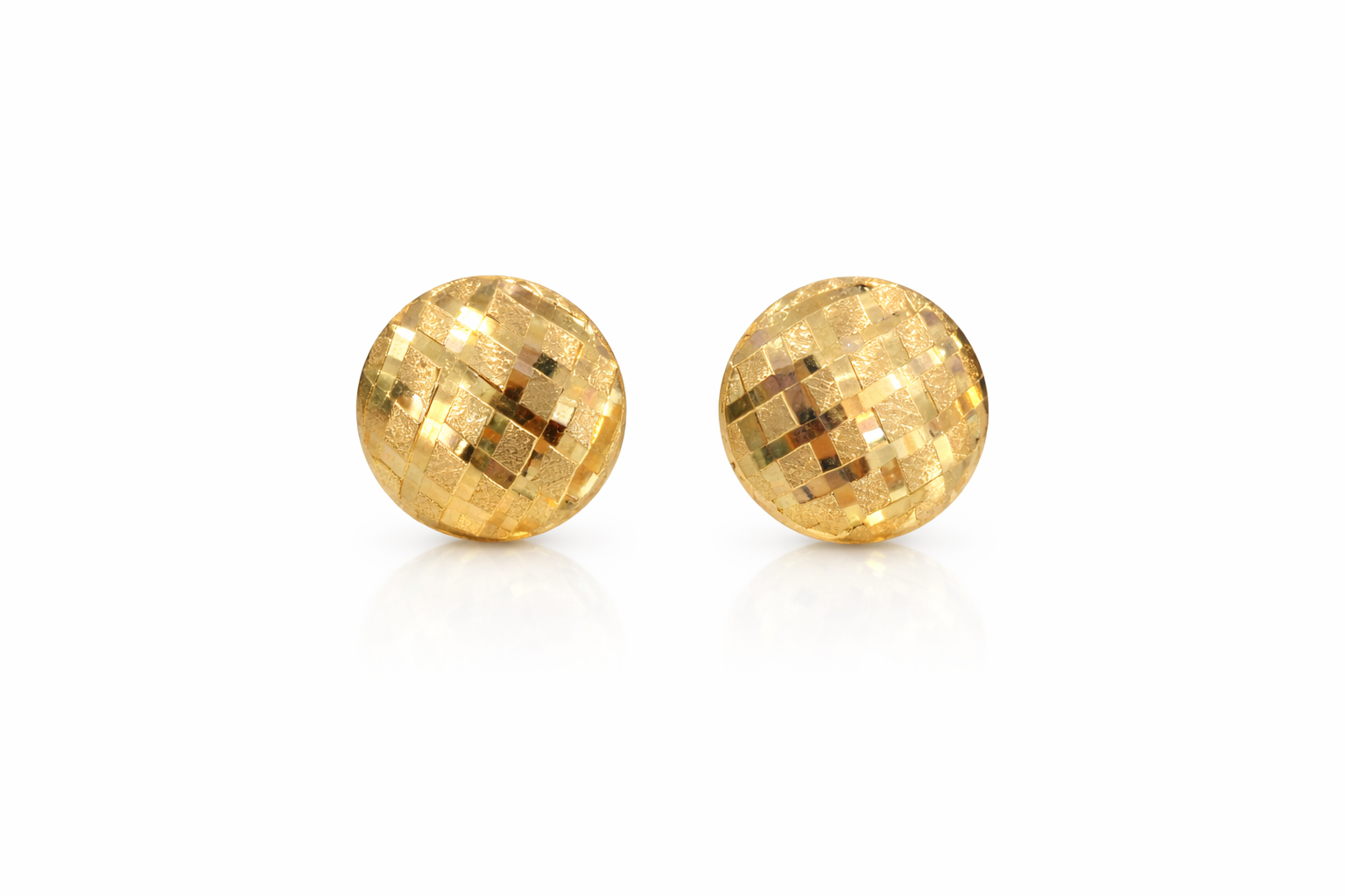 14K BASKET WEAVE DESIGN OMEGA BACK EARRINGS – MEDIUM – JY Jewelry Wholesale