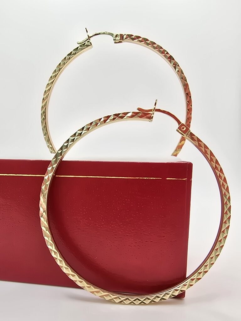 10K DIAMOND CUT DESIGN STRAIGHT EDGE HOOPS EARRINGS – 5 2MM – JY Jewelry Wholesale