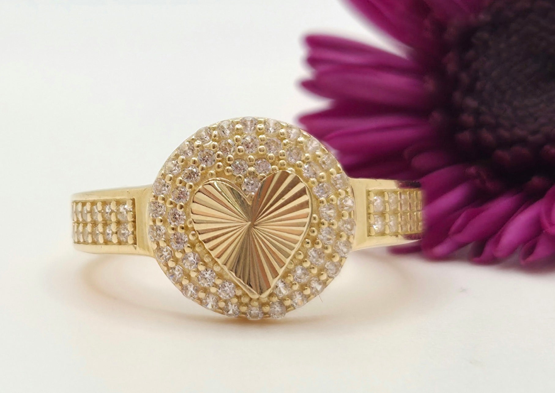 14K CZ ROUND HEART INSIDE RING – 8 – JY Jewelry Wholesale