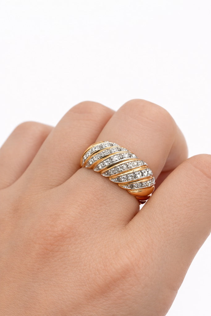 10K SHELL SHAPE DIAMOND WOMAN'S RING – 6.5 – JY Jewelry Wholesale