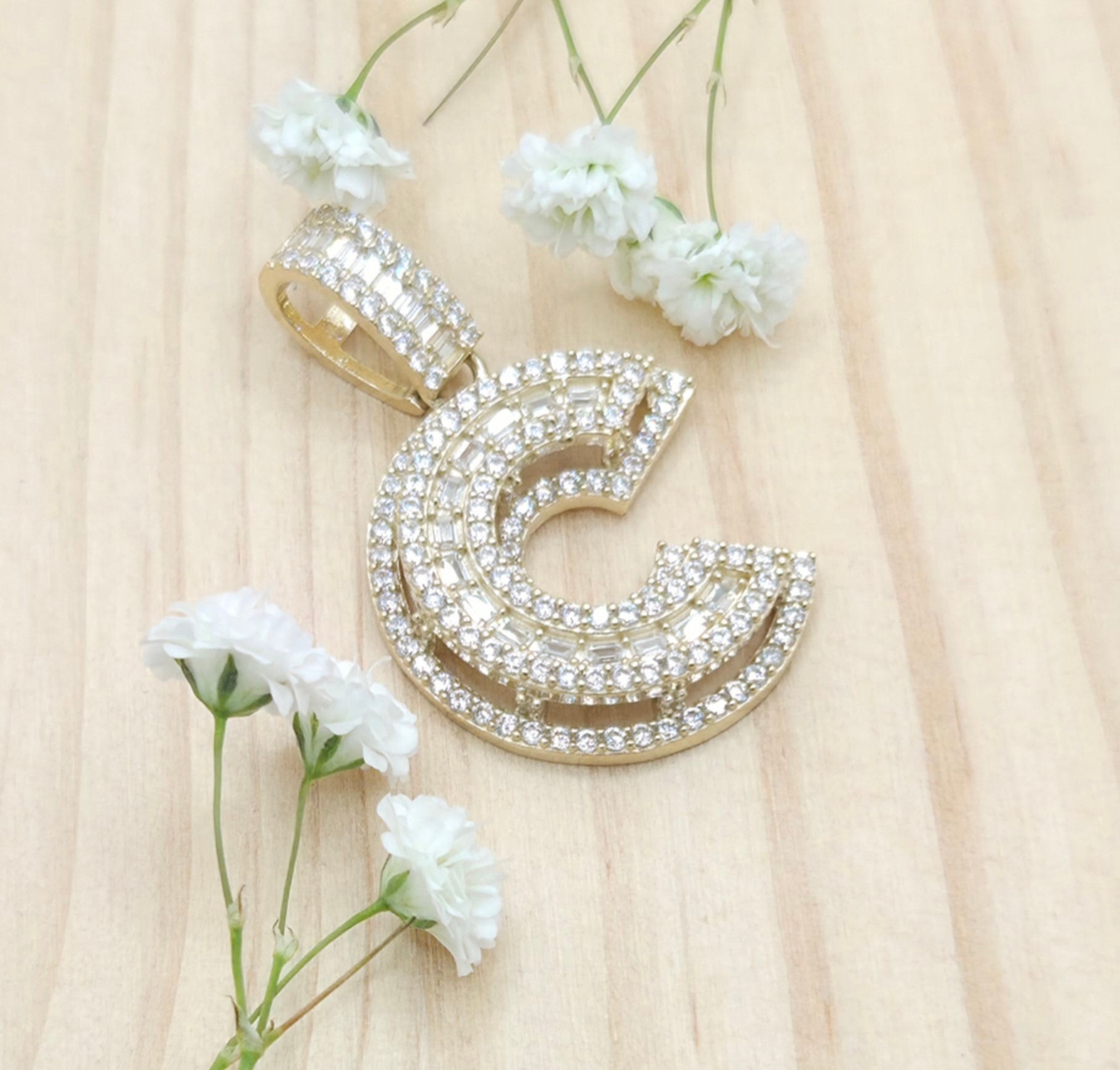10K MEDIUM CZ "C" LETTER PENDANT – JY Jewelry Wholesale