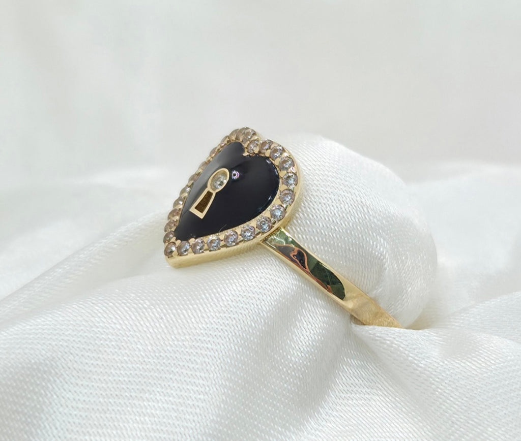 10K BLACK HEART RING CZ – 7 – JY Jewelry Wholesale