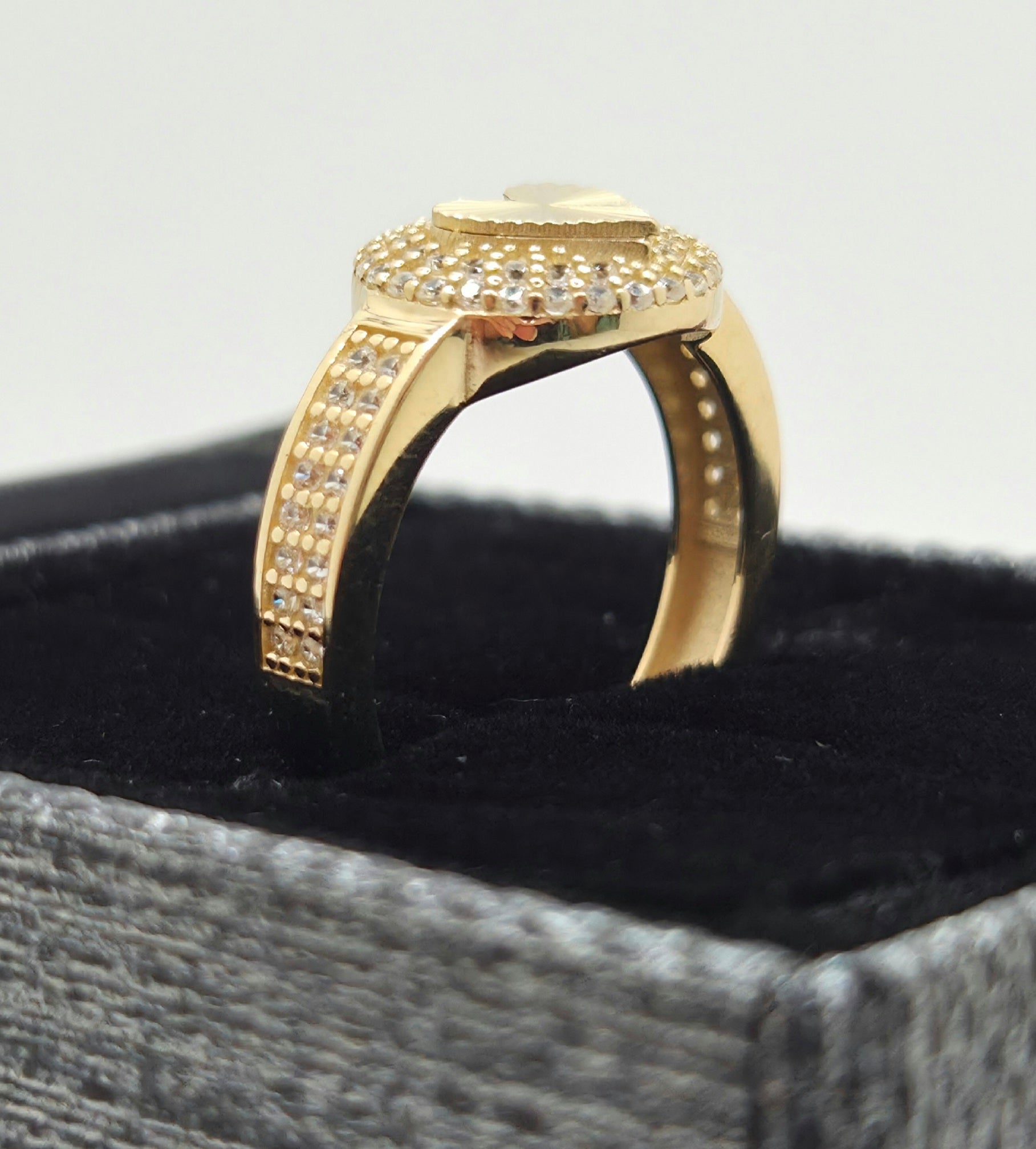 14K CZ ROUND HEART INSIDE RING – 8 – JY Jewelry Wholesale
