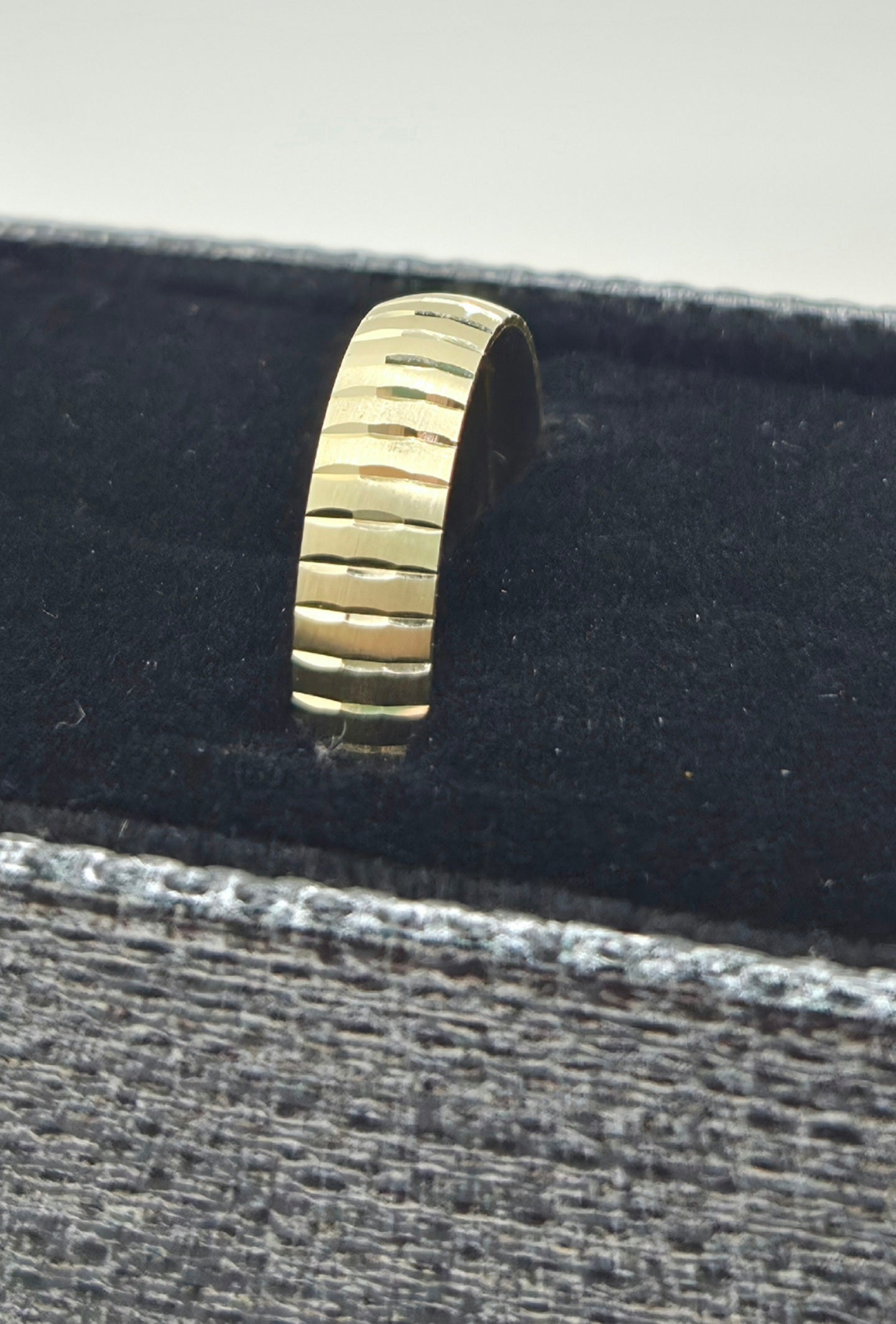 10K FANCY VERTICAL LINES DESIGN WEDDING BAND RING – 12 5MM – JY Jewelry Wholesale