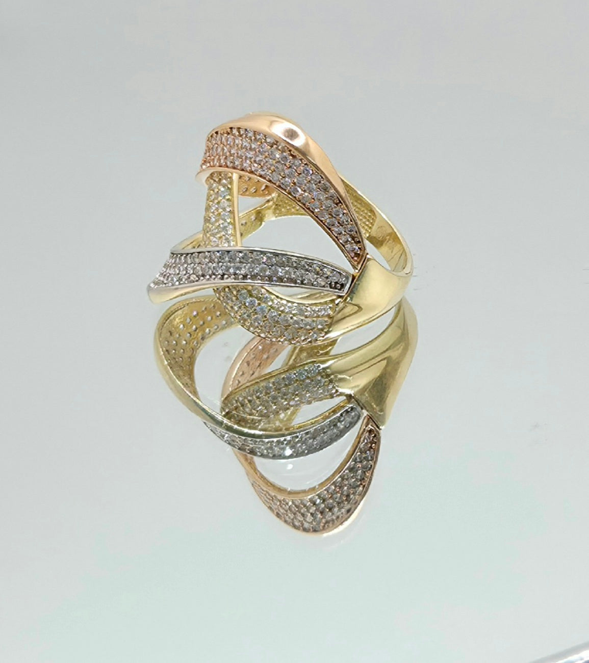 14K CZ TWO TONE MODERN INTERTWINED RING – 7.5 – JY Jewelry Wholesale
