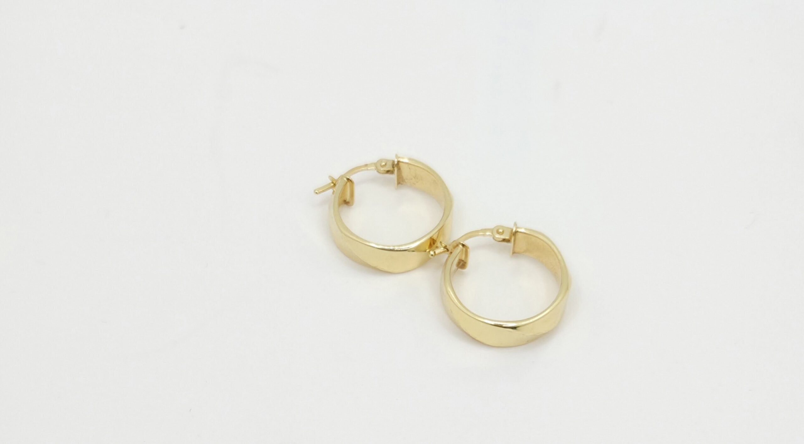 10K MEDIUM TWISTED EFFECT HOOPS EARRINGS – JY Jewelry Wholesale