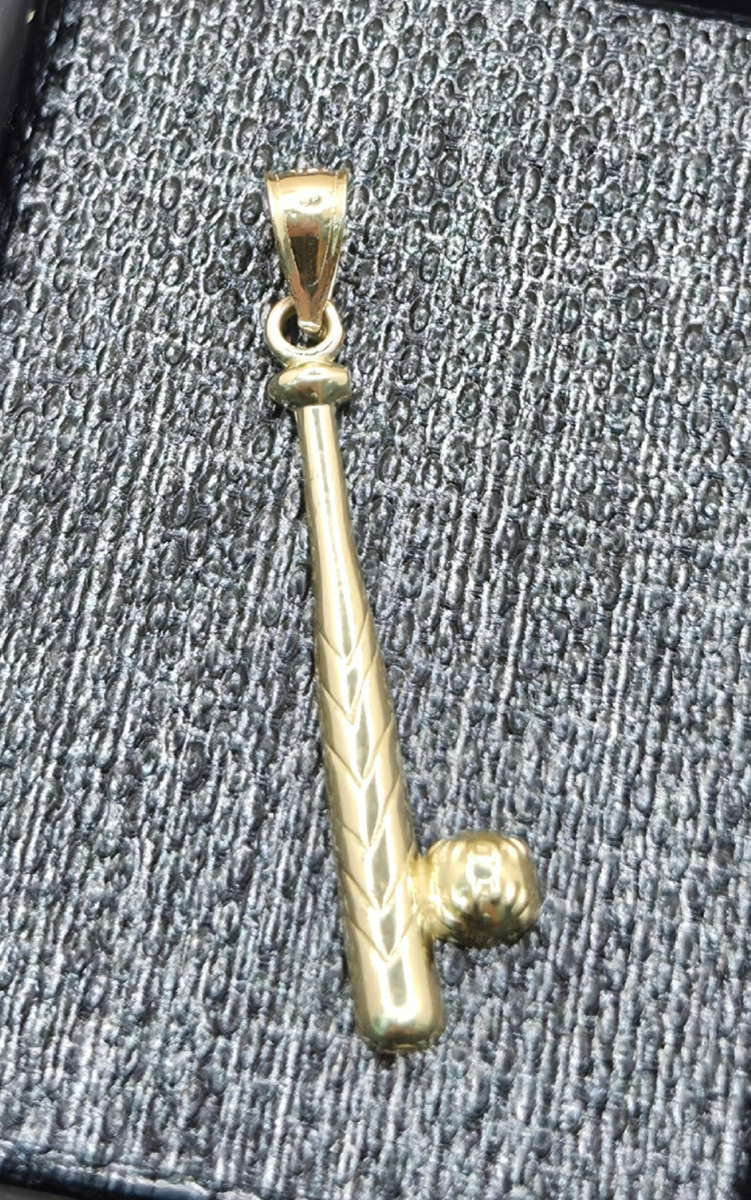 10K BAT AND BALL PENDANT – JY Jewelry Wholesale