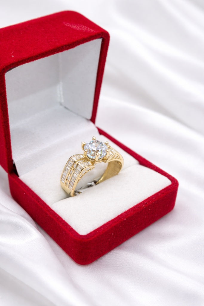 10K BEAUTIFUL ENGAGEMENT RING WITH BAGUETTE DETAILS – 8 – JY Jewelry Wholesale
