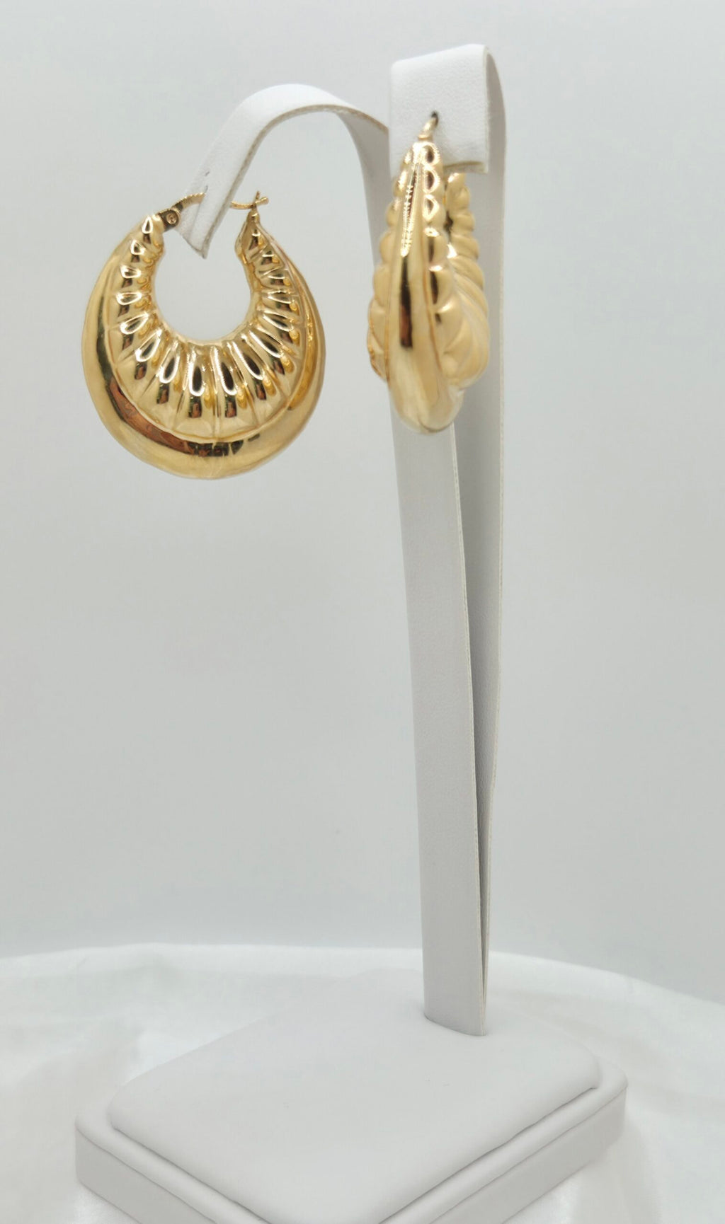 10K MODERN INFLATED SHRIMP DESIGN HOOPS EARRINGS – JY Jewelry Wholesale