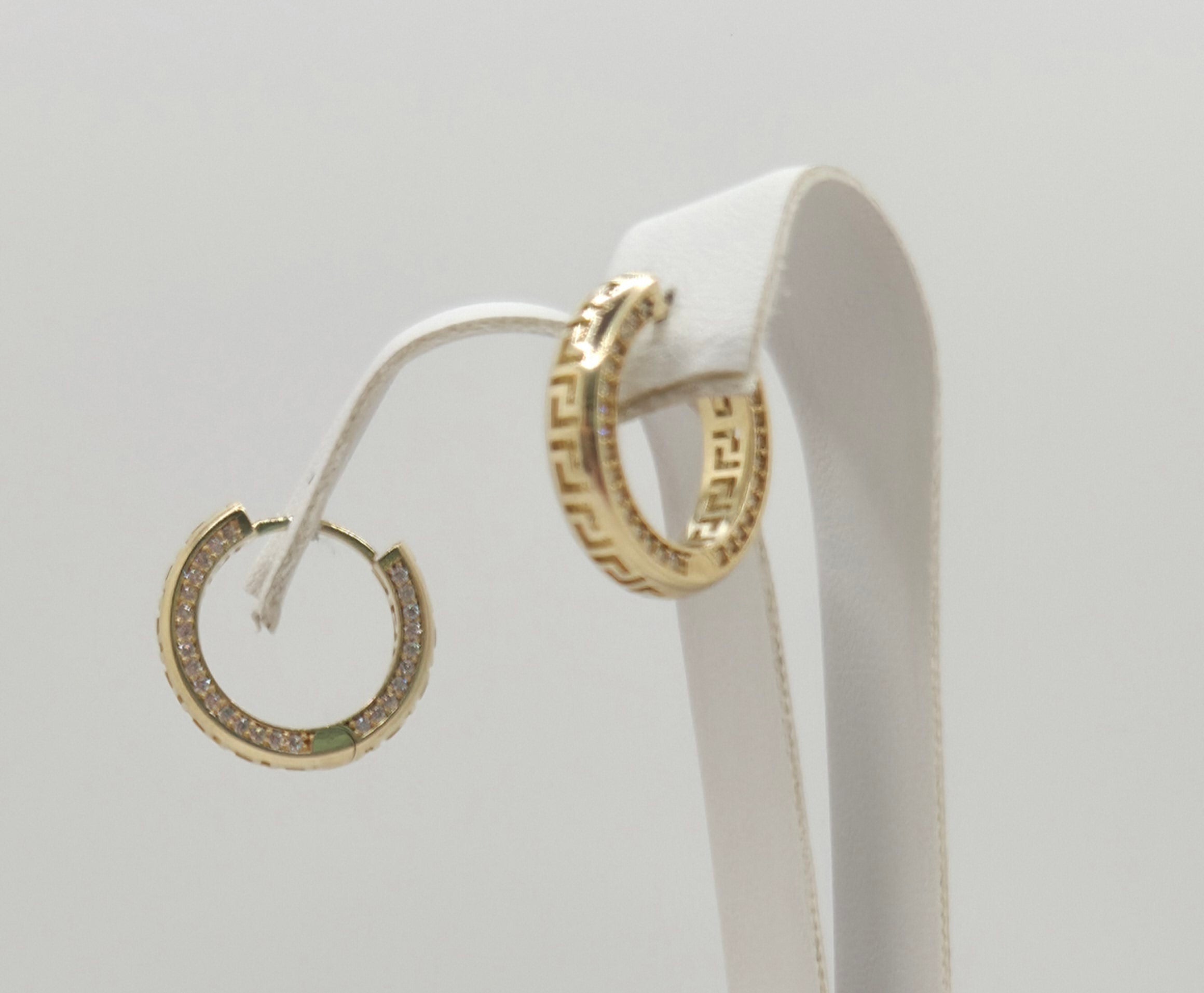 10K TIMELESS GREEK DESING HOOPS EARRINGS CZ – SMALL – JY Jewelry Wholesale